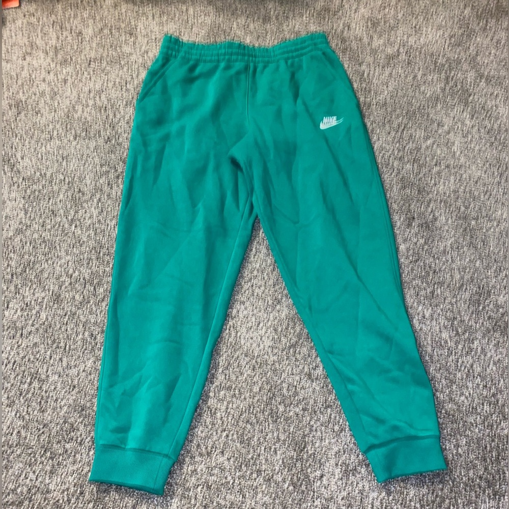 Green Nike sweatpants
